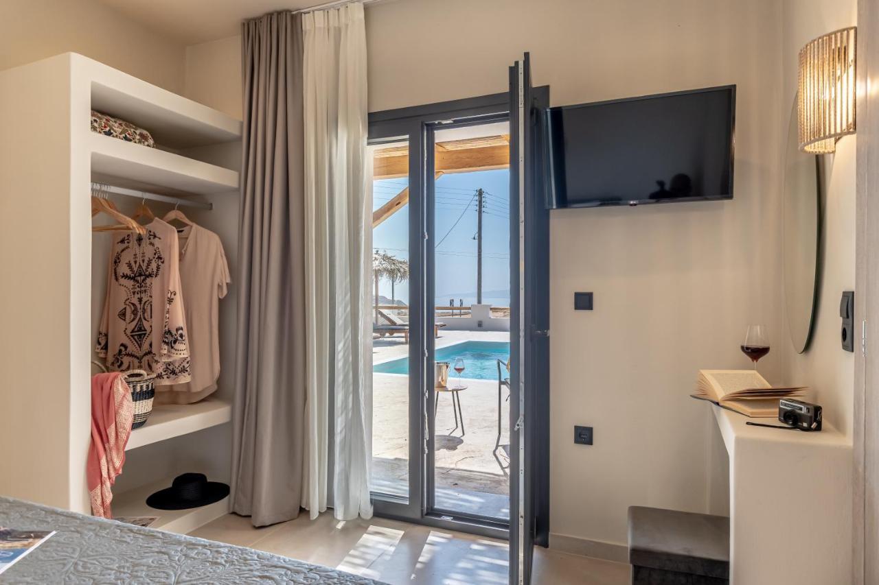 Golden With Private Pool