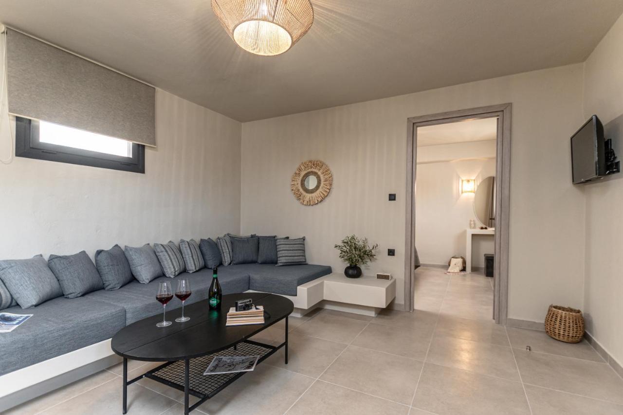 Villa Golden With Private Pool Vivlos