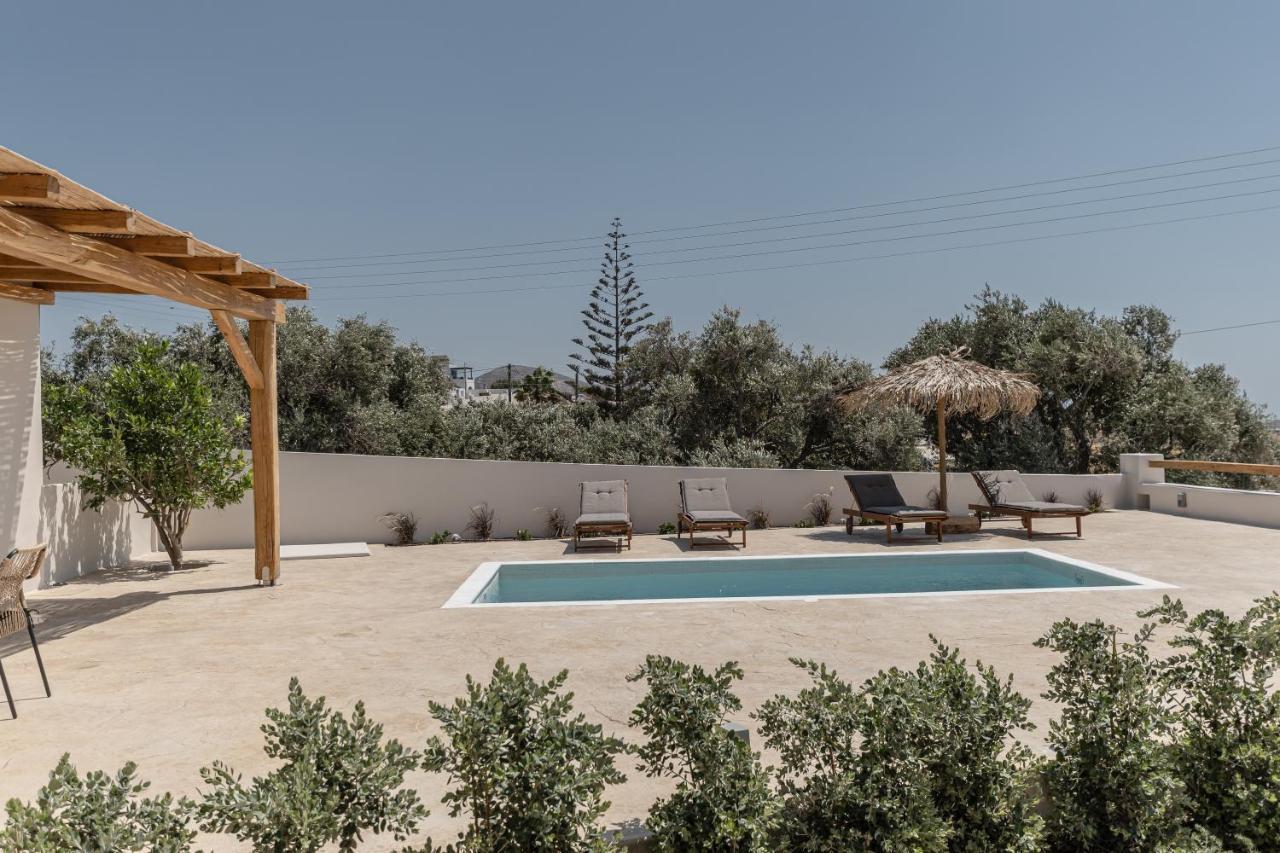 Golden With Private Pool Villa