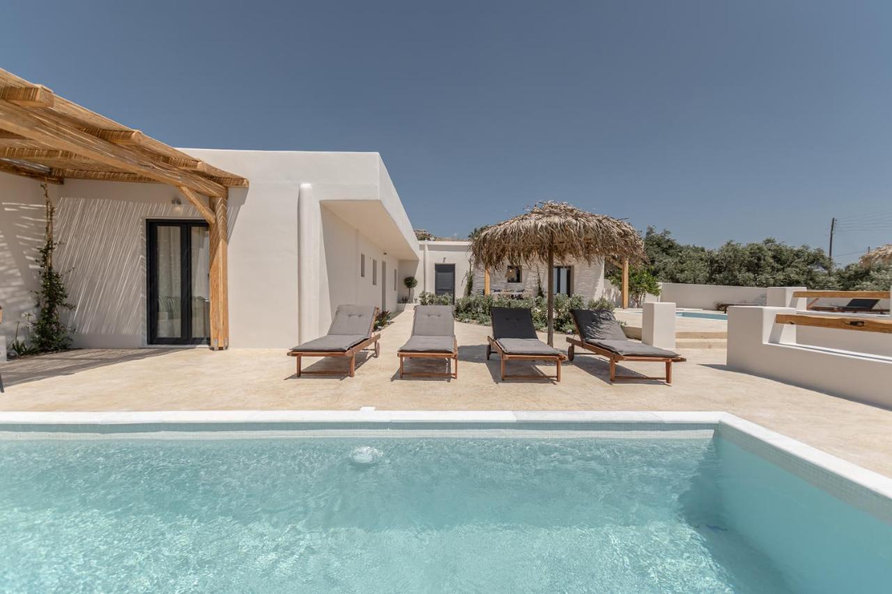 Villa Golden With Private Pool Vivlos